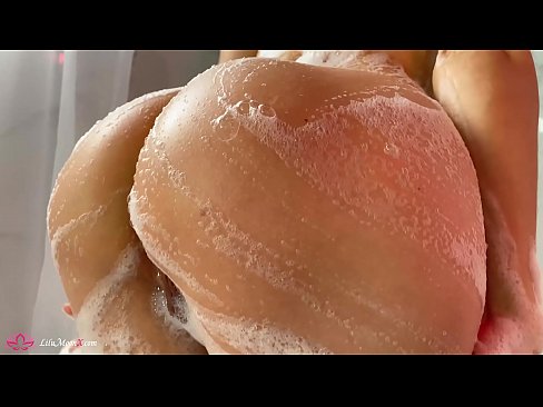 ❤️ Brunette onanerar fittan med vibrator till intensiv orgasm i duschen Porno at sv.hentai-ita.ru ❌️❤